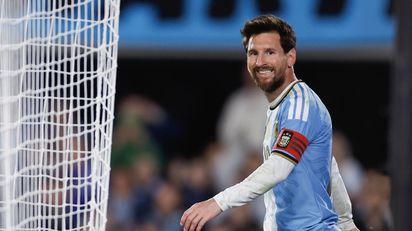 La canción que los jugadores de Argentina cantaron a Messi featuring la canción que cantaron a Messi